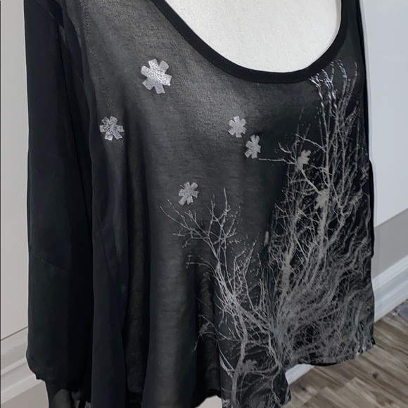 Flowy Top - Picture 1 of 4